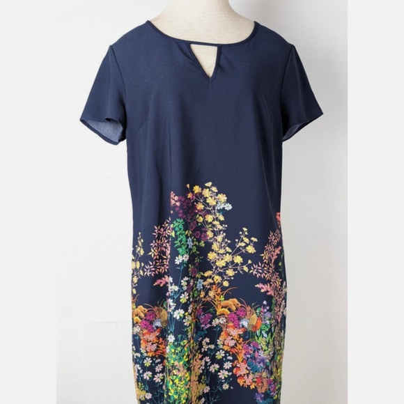 Floral shift dress - Picture 1 of 7